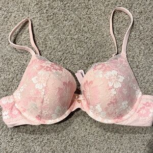 Victoria's Secret Pink Floral Lace Bra